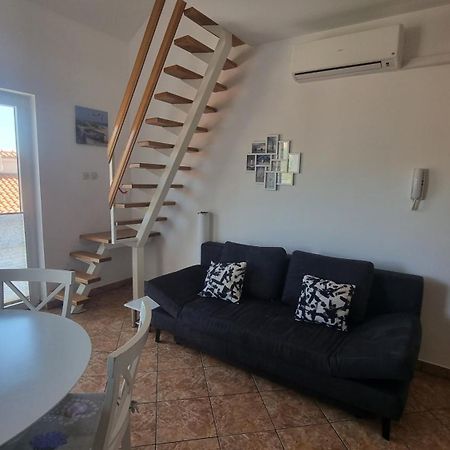 Apartment Helmut With Sea View Baska  Luaran gambar