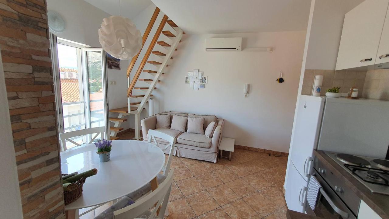 Apartment Helmut With Sea View Baska  Luaran gambar
