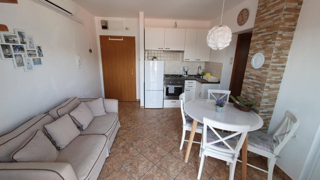 Apartment Helmut With Sea View Baska  Luaran gambar