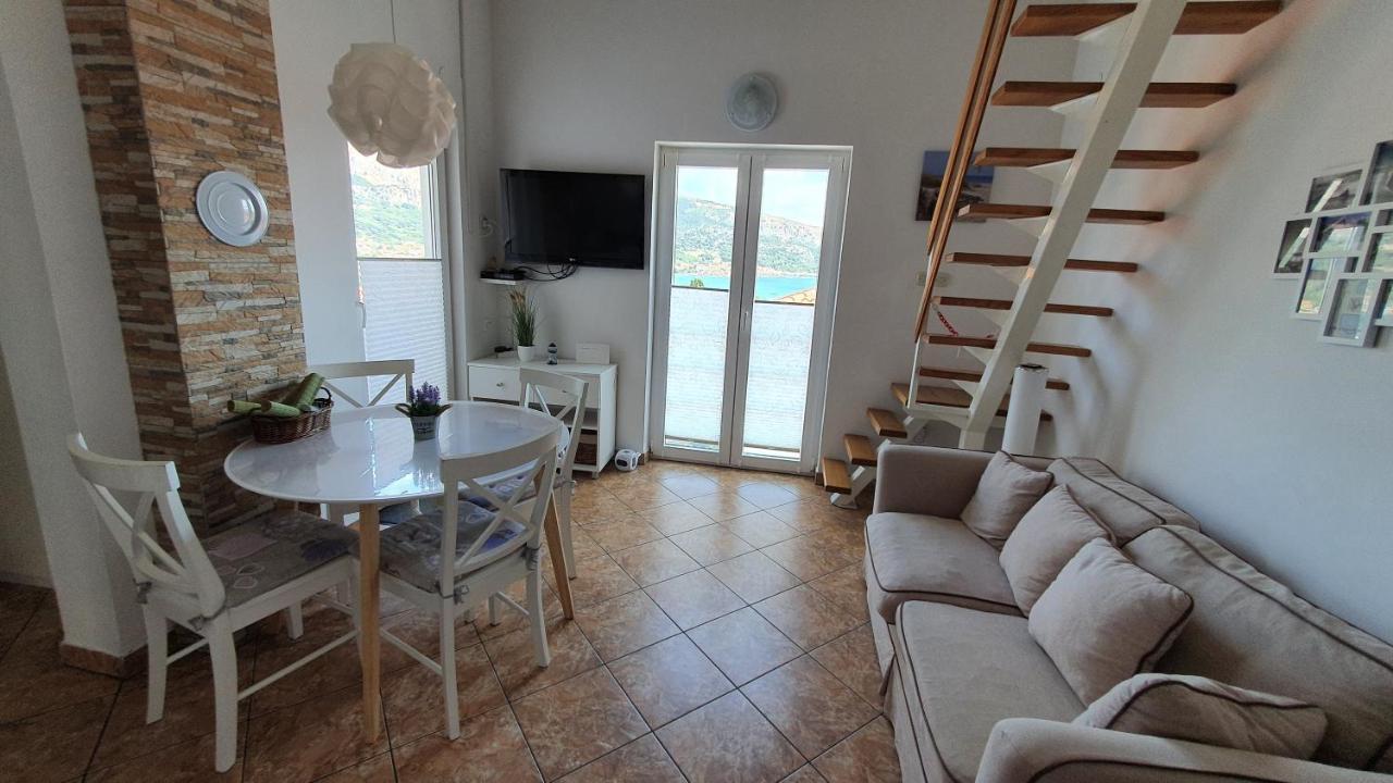 Apartment Helmut With Sea View Baska  Luaran gambar