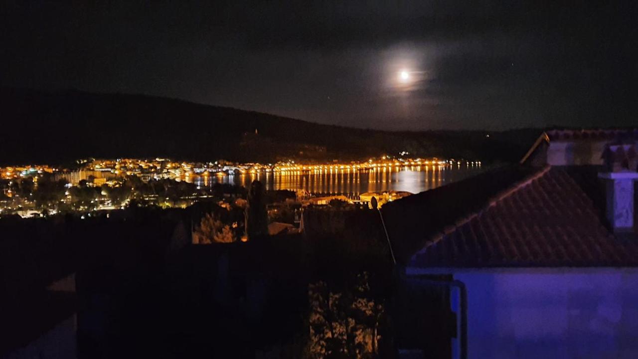 Apartment Helmut With Sea View Baska  Luaran gambar